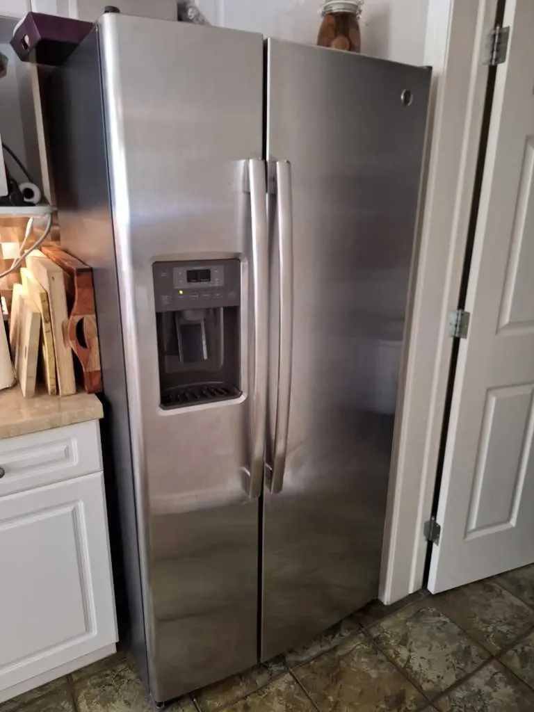 249 West Lakeview Place Chestermere AB T1X1K4