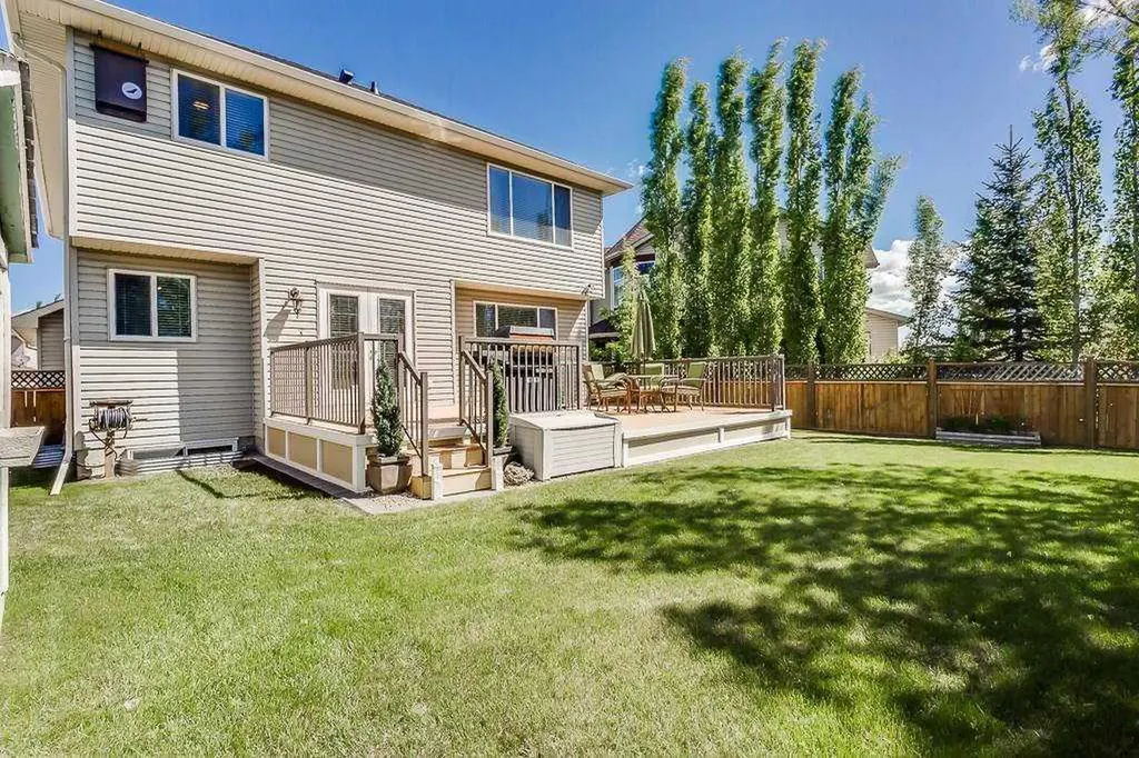 249 West Lakeview Place Chestermere AB T1X1K4