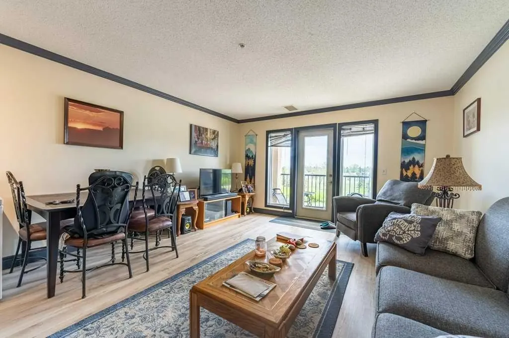 300 Edwards Way NW Airdrie AB T4B 3B4