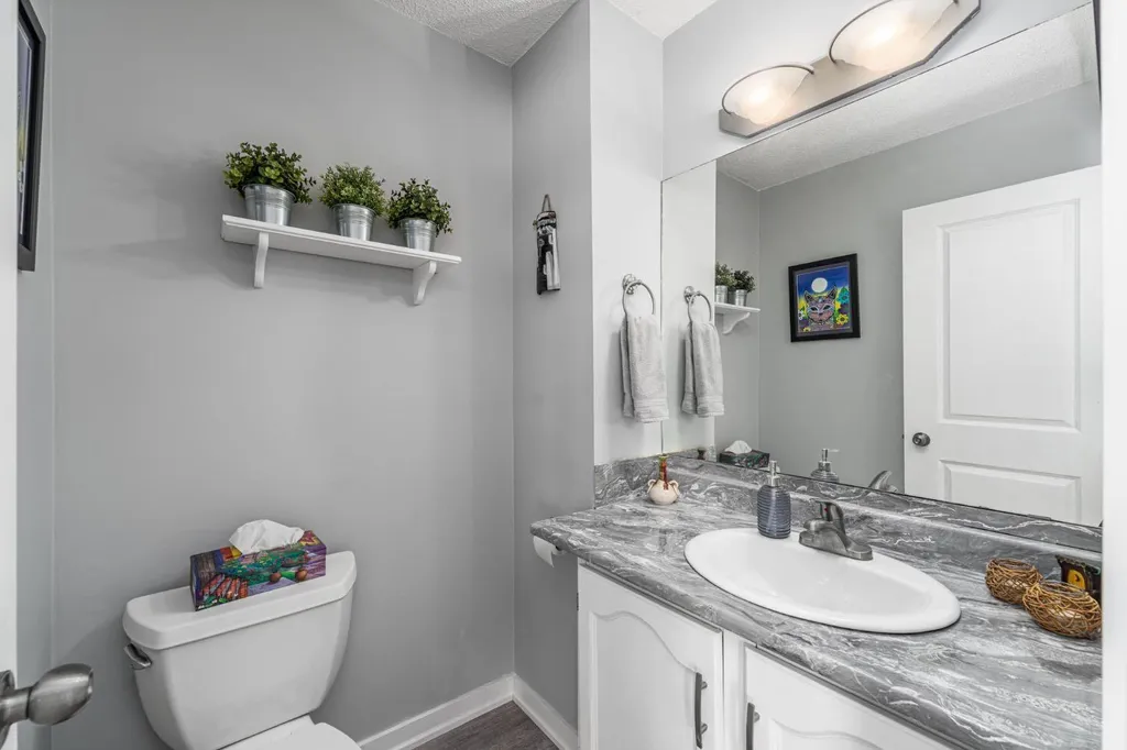 105 Bedford Manor NE Calgary AB T3K 4B8