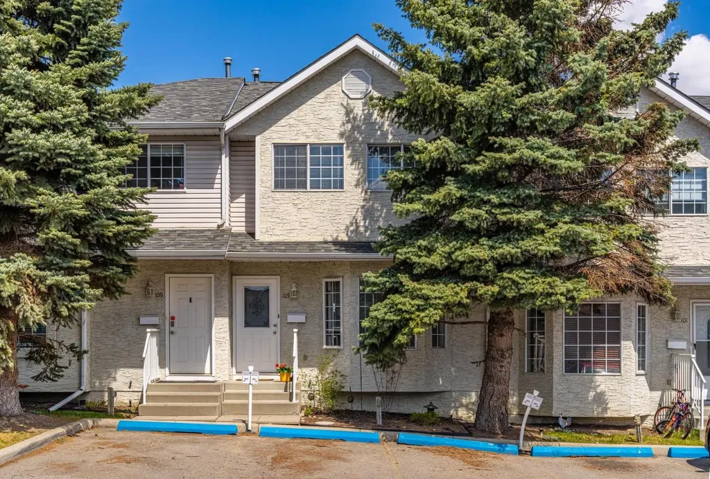 105 Bedford Manor NE Calgary AB T3K 4B8