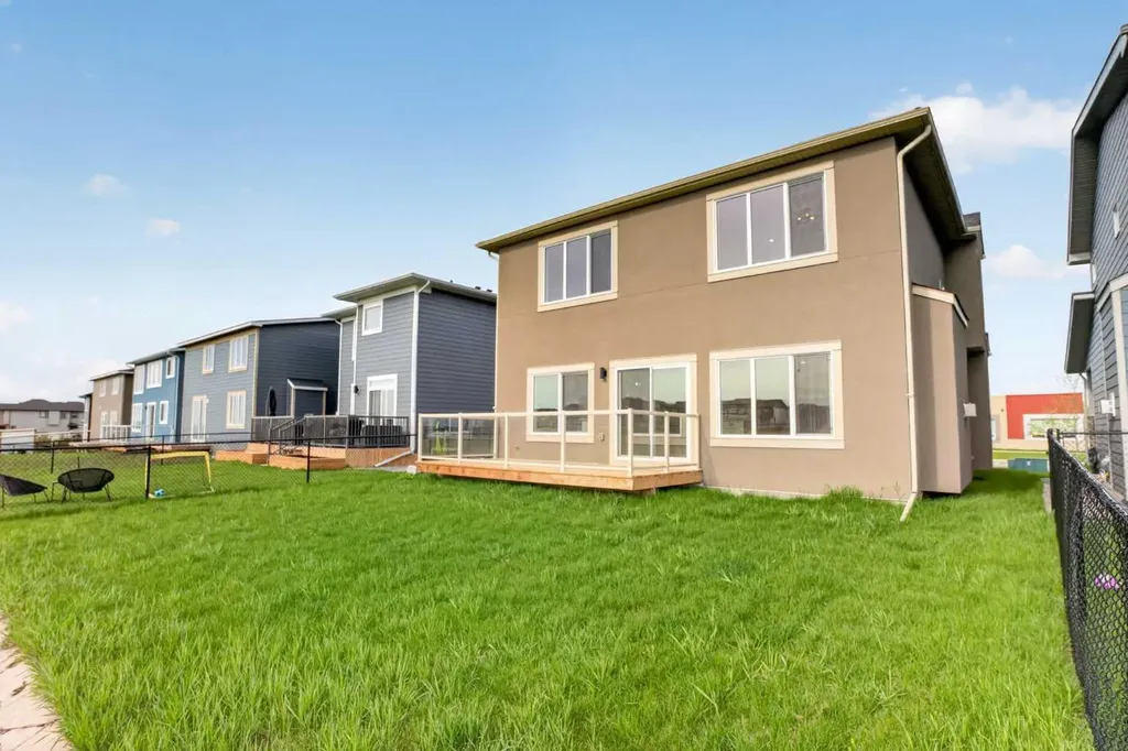 14 Ranchers Meadows Okotoks AB T1S 0P5