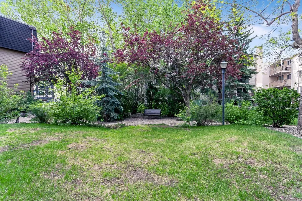 3519 49 Street NW Calgary AB T3A 2C7