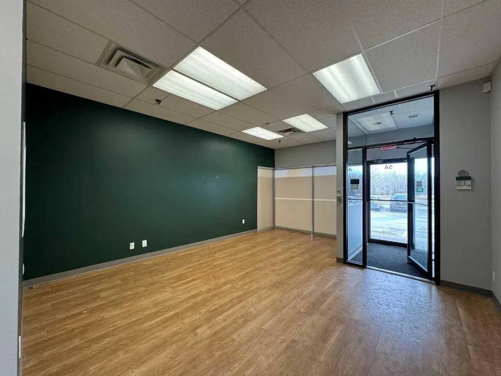 523 Woodpark Boulevard SW Calgary AB T2W 4J3