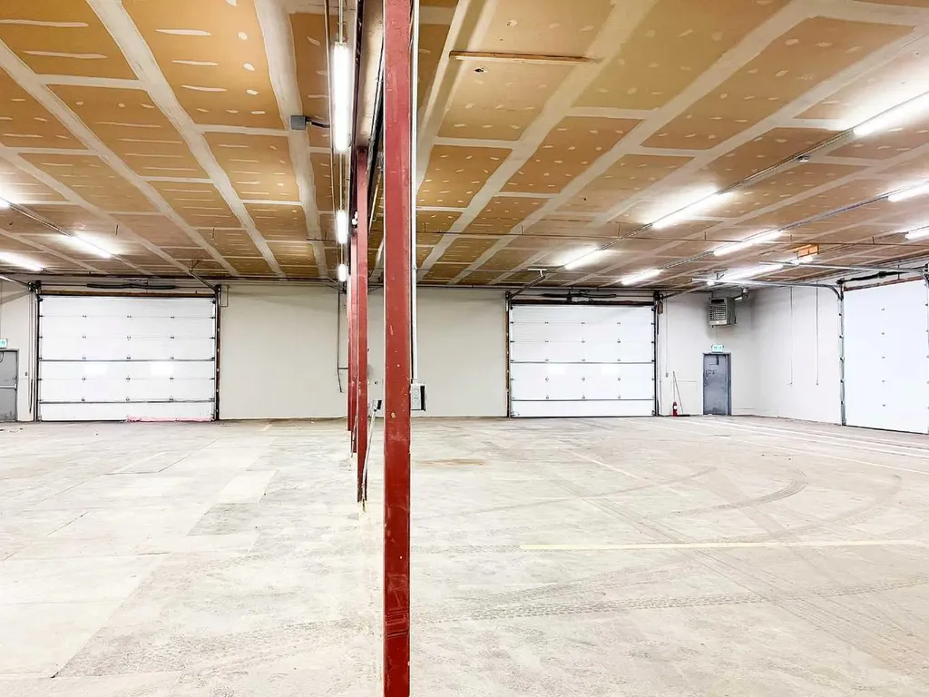 1276 32 Street SW Medicine Hat AB T1B 3N7