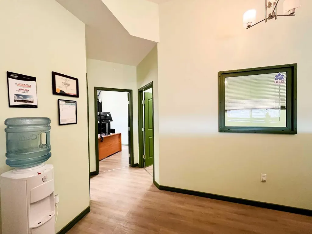 1276 32 Street SW Medicine Hat AB T1B 3N7