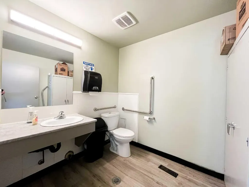 1276 32 Street SW Medicine Hat AB T1B 3N7