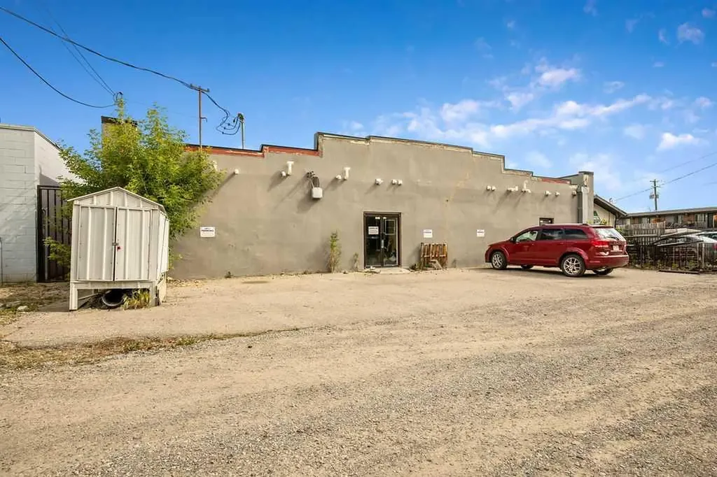 133 5th Avenue SW High River AB T1V 1M6