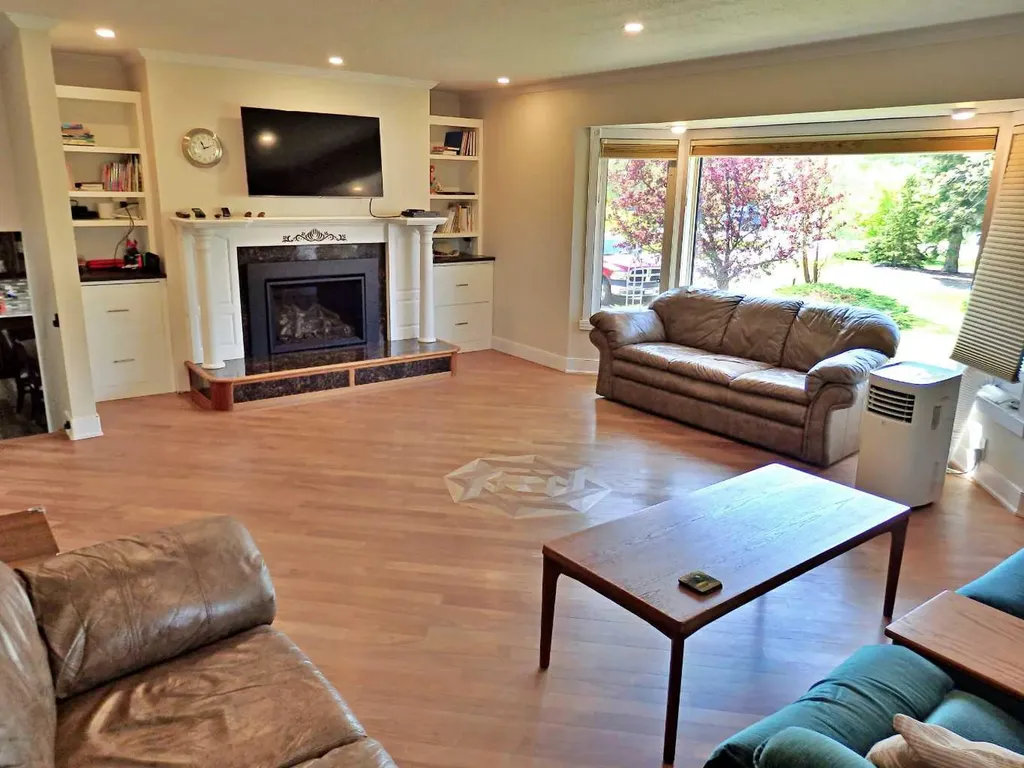 5922 52 Avenue Vermilion AB T9X 1X3