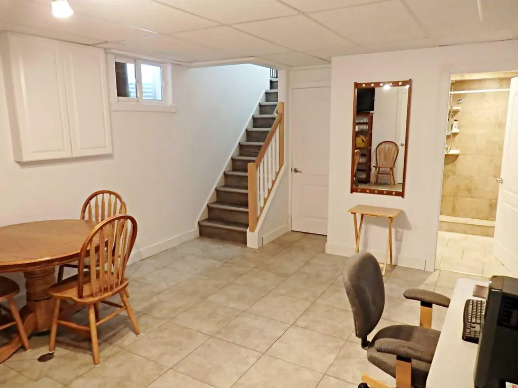 5922 52 Avenue Vermilion AB T9X 1X3