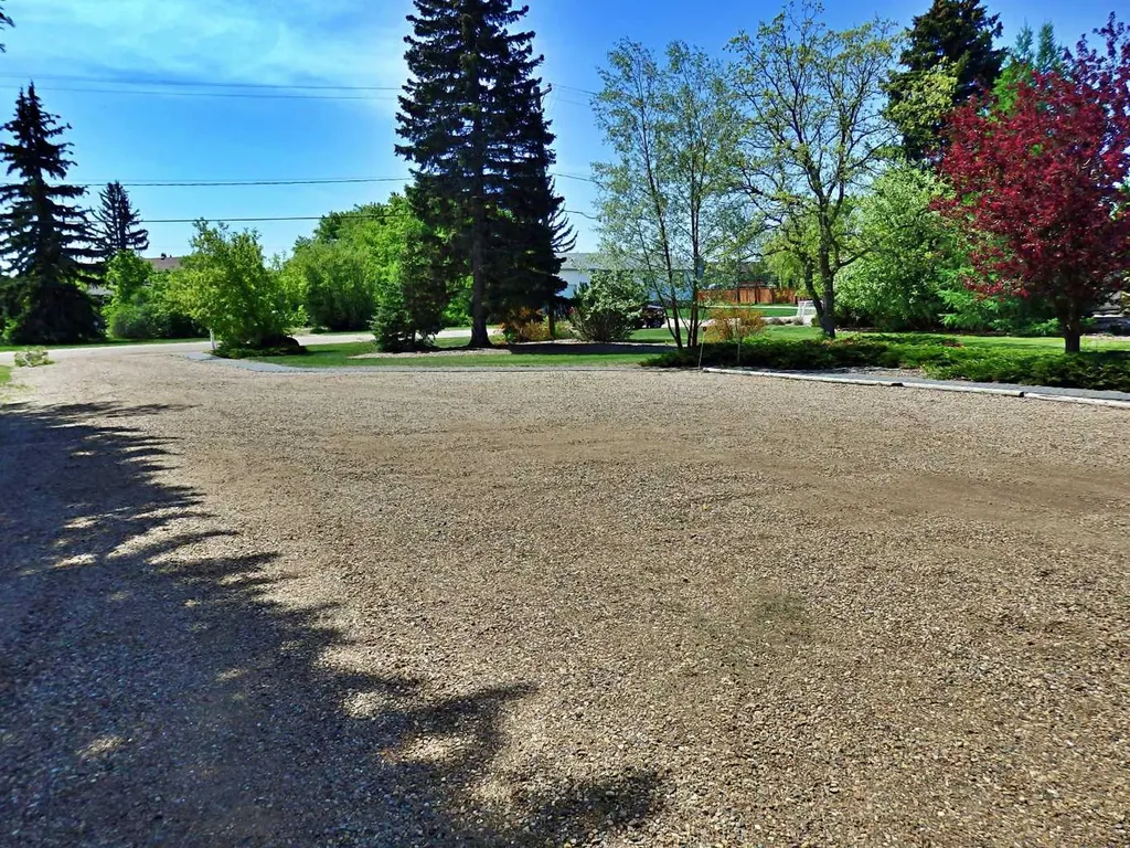 5922 52 Avenue Vermilion AB T9X 1X3