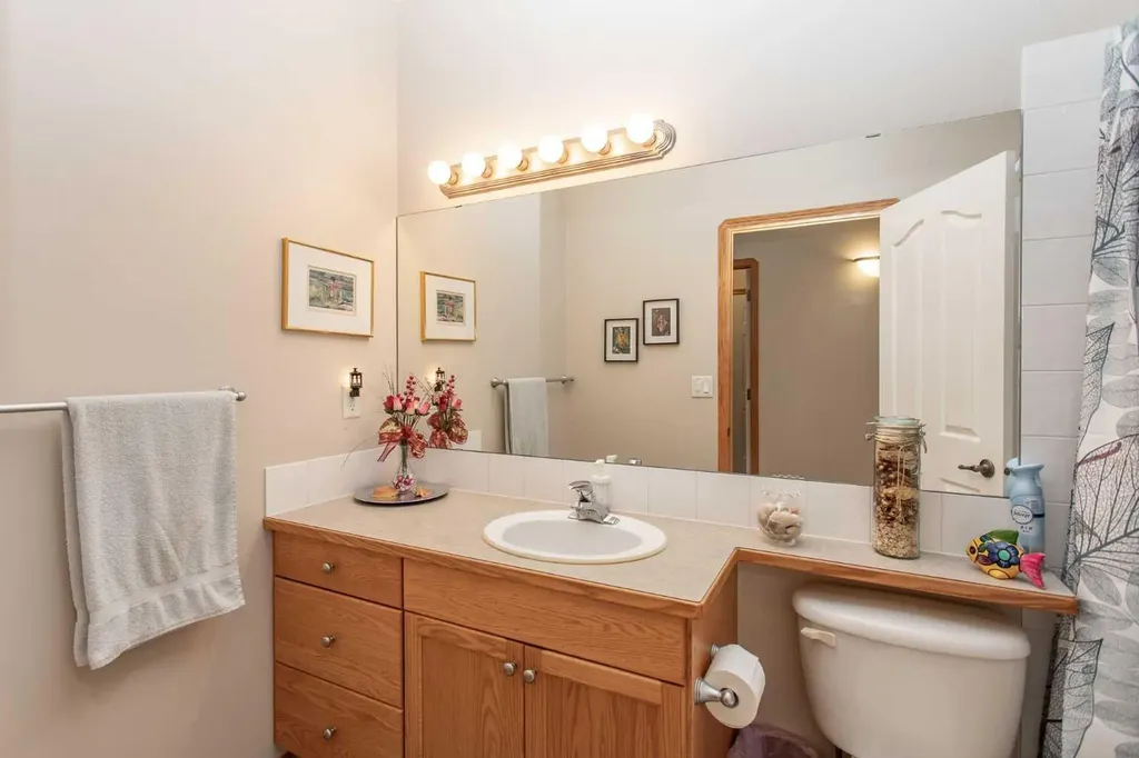 6 Adair Avenue Red Deer AB T4R3B2