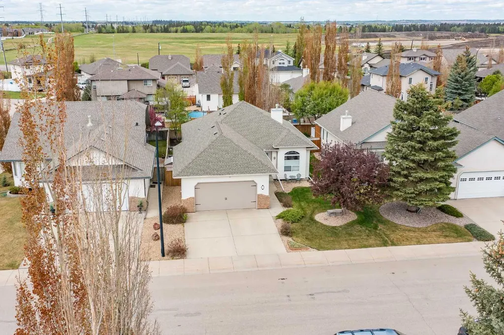 6 Adair Avenue Red Deer AB T4R3B2