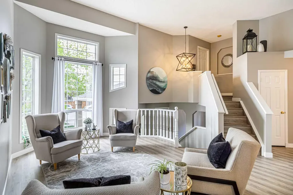 79 West Lakeview Passage Chestermere AB T1X 1E7