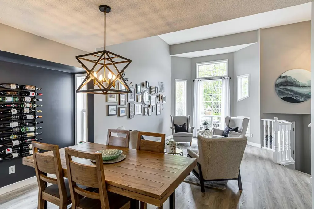 79 West Lakeview Passage Chestermere AB T1X 1E7
