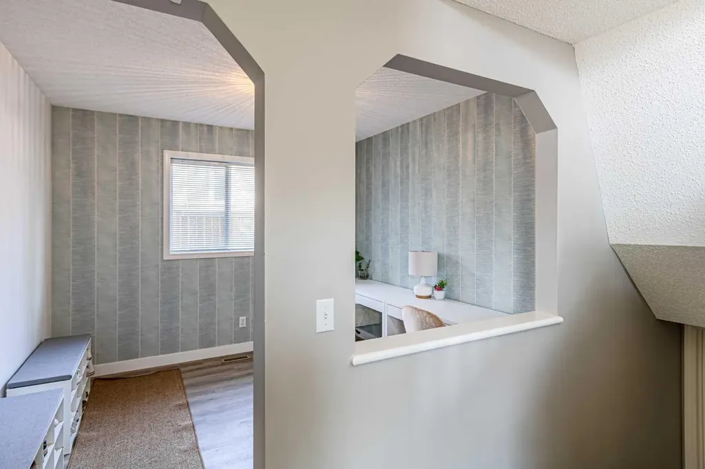 79 West Lakeview Passage Chestermere AB T1X 1E7