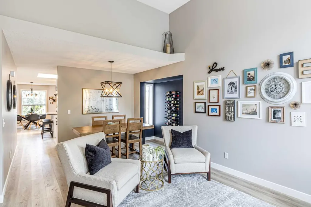 79 West Lakeview Passage Chestermere AB T1X 1E7
