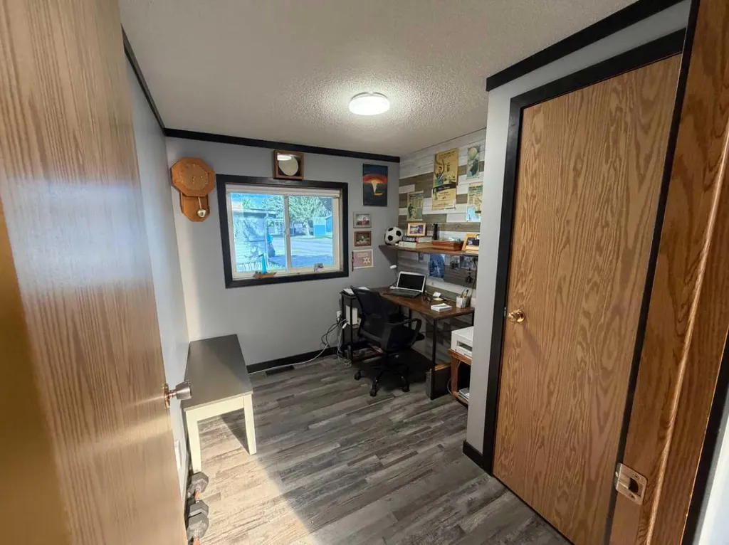 2923 31 Avenue S Lethbridge AB T1K 6S6