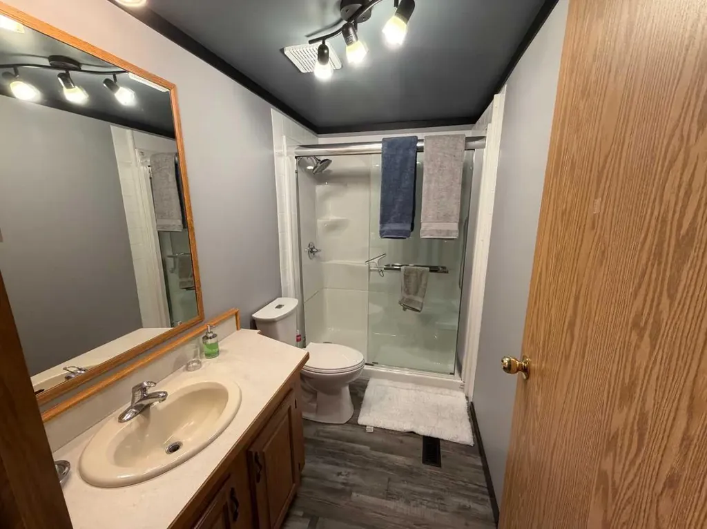 2923 31 Avenue S Lethbridge AB T1K 6S6
