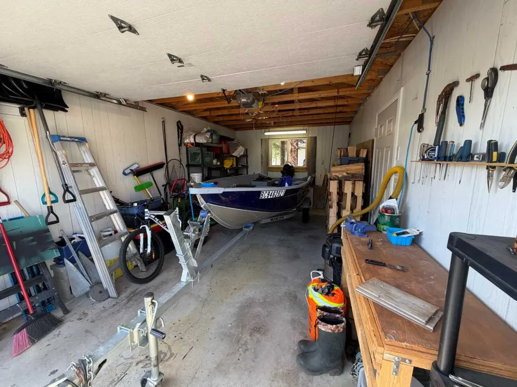 2923 31 Avenue S Lethbridge AB T1K 6S6