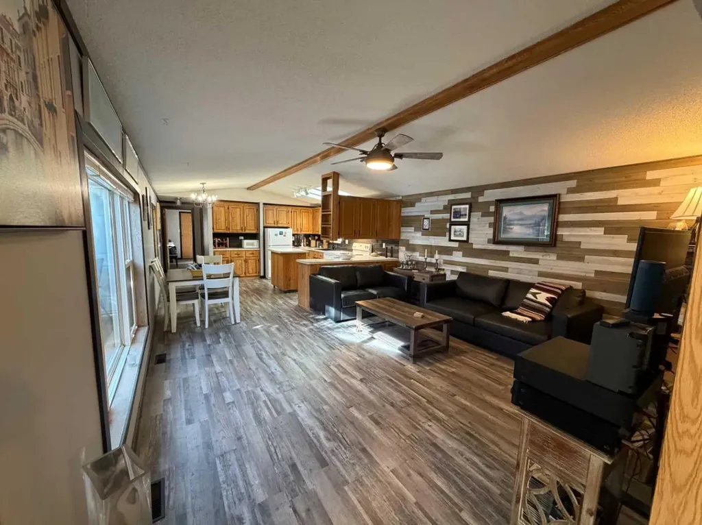 2923 31 Avenue S Lethbridge AB T1K 6S6