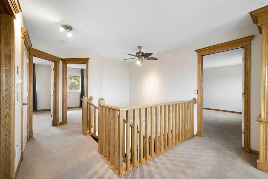 439 Douglas Woods Drive SE Calgary AB T2Z2H1