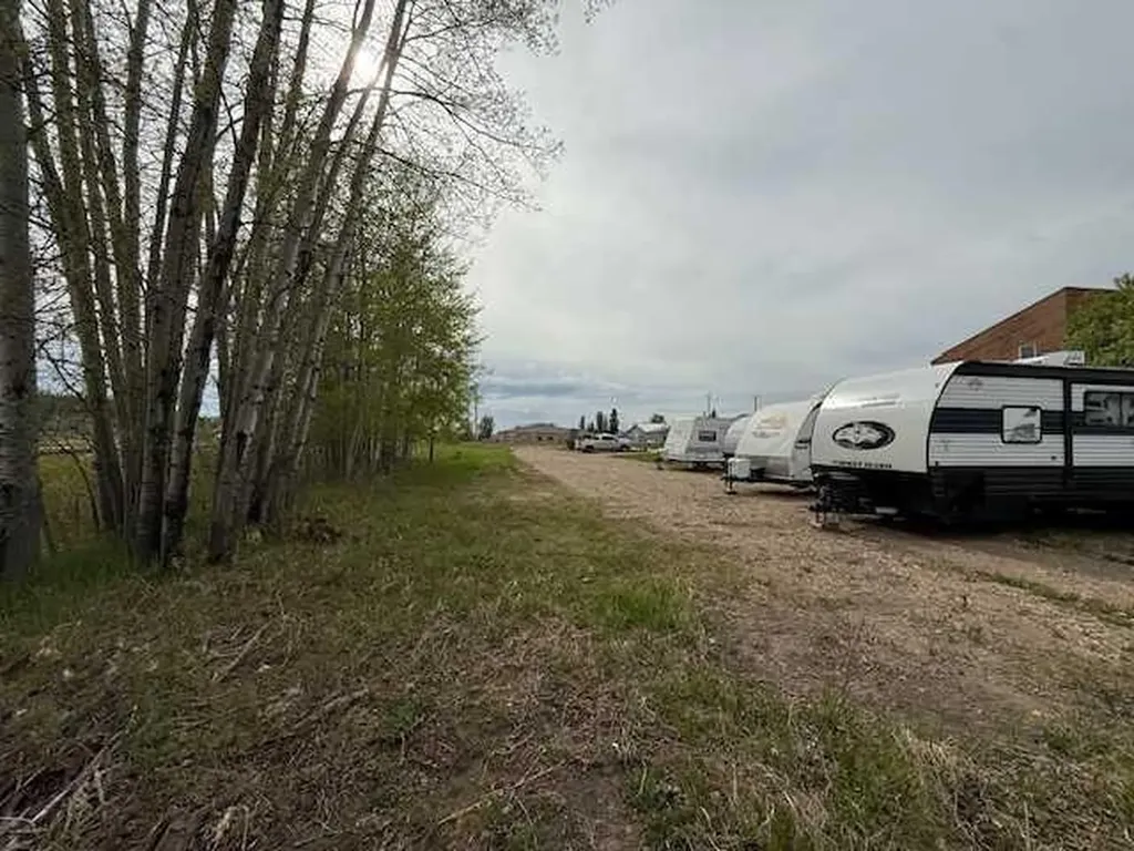 4114 Ny Whitecourt AB T7S 1M6