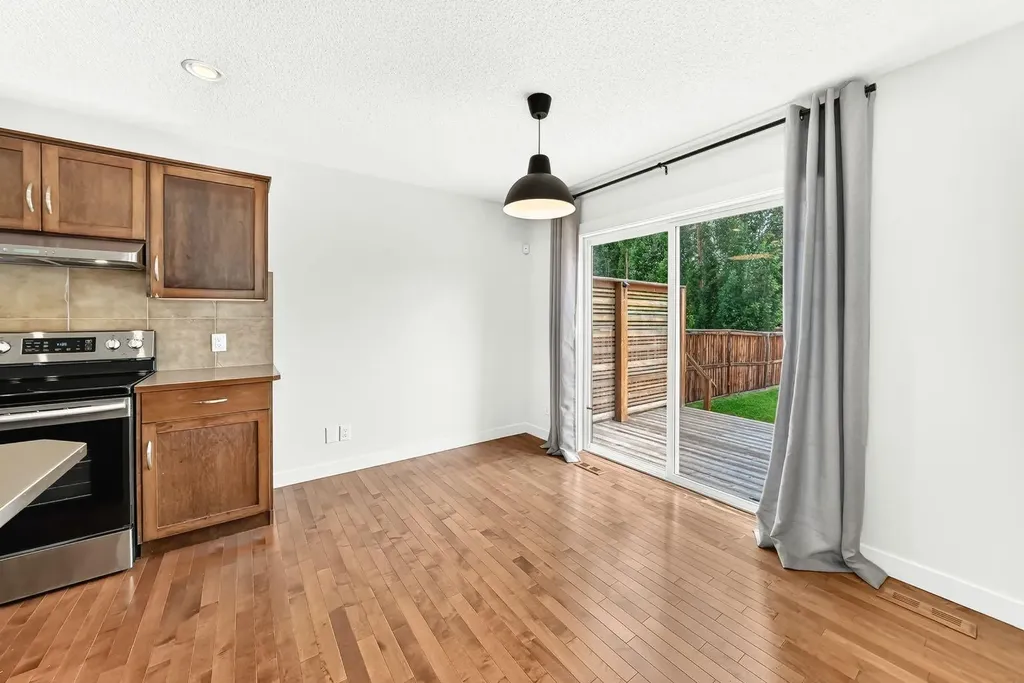799 Tuscany Drive NW Calgary AB T3L 3A4
