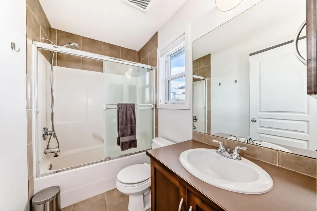 799 Tuscany Drive NW Calgary AB T3L 3A4