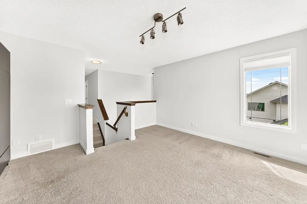 799 Tuscany Drive NW Calgary AB T3L 3A4