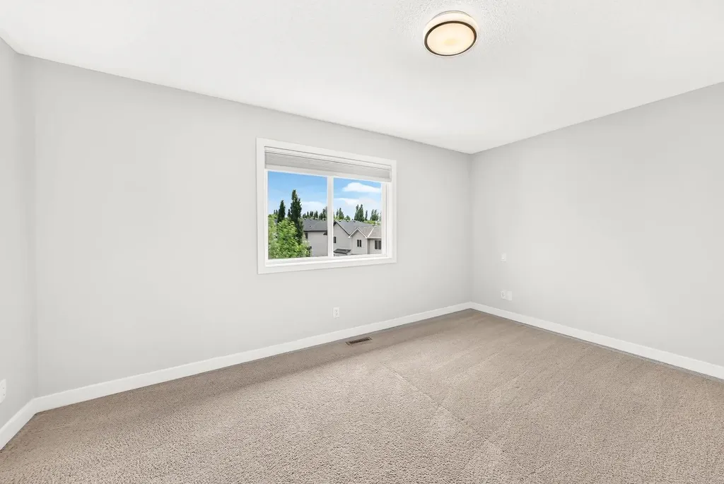 799 Tuscany Drive NW Calgary AB T3L 3A4