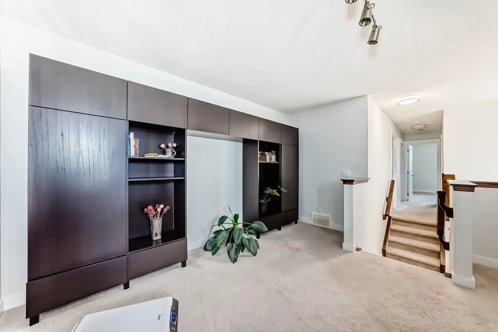 799 Tuscany Drive NW Calgary AB T3L 3A4