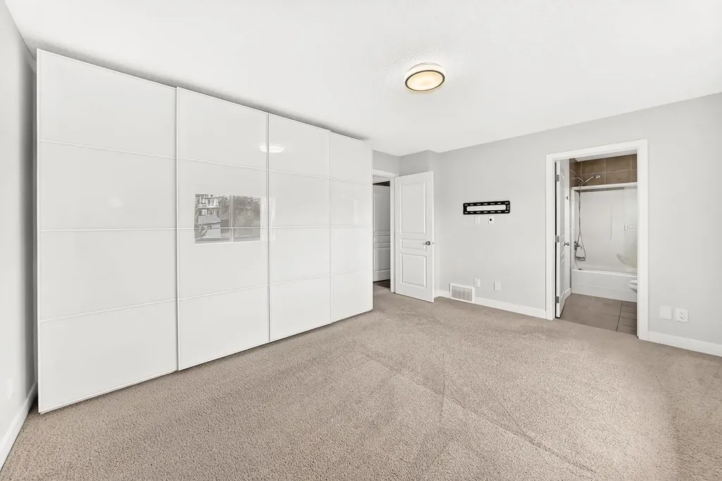 799 Tuscany Drive NW Calgary AB T3L 3A4