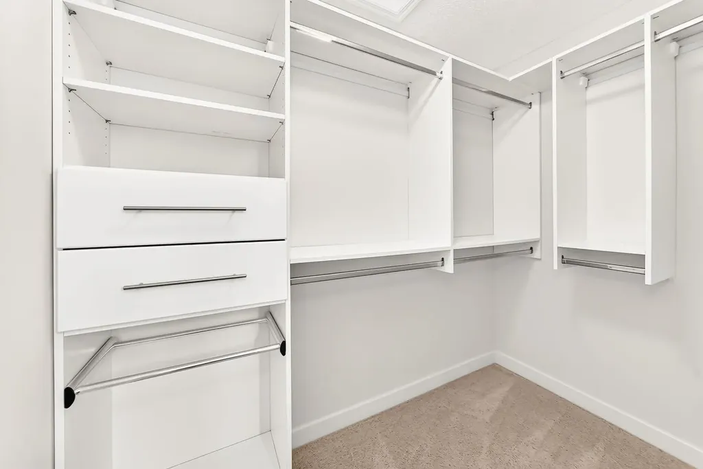799 Tuscany Drive NW Calgary AB T3L 3A4