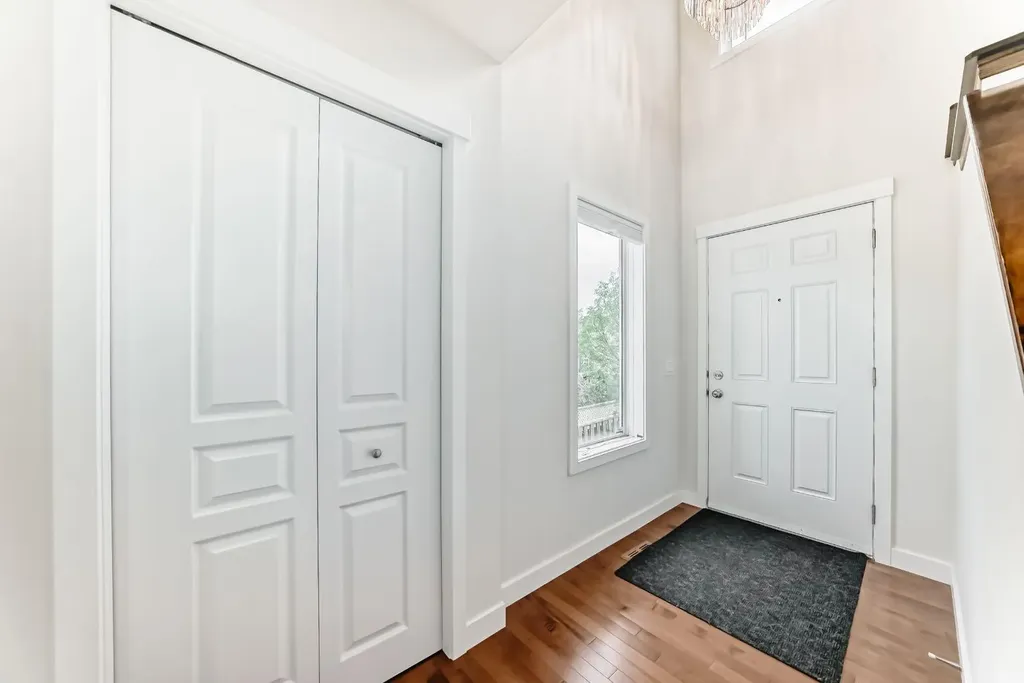 799 Tuscany Drive NW Calgary AB T3L 3A4