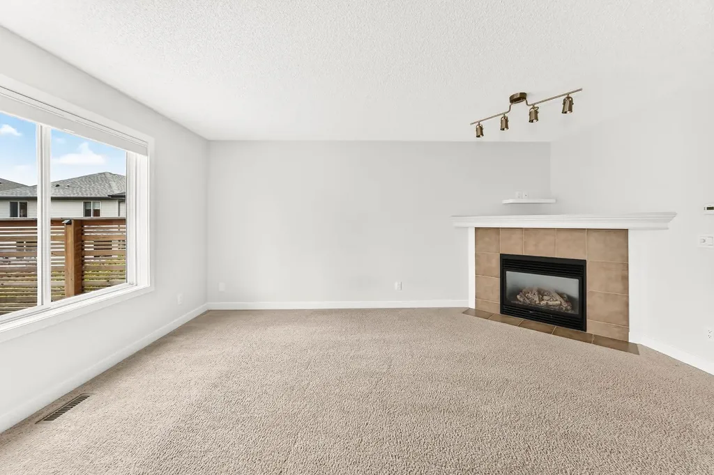 799 Tuscany Drive NW Calgary AB T3L 3A4