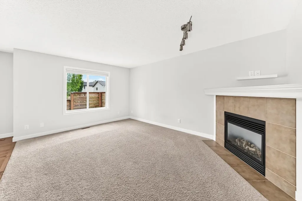 799 Tuscany Drive NW Calgary AB T3L 3A4