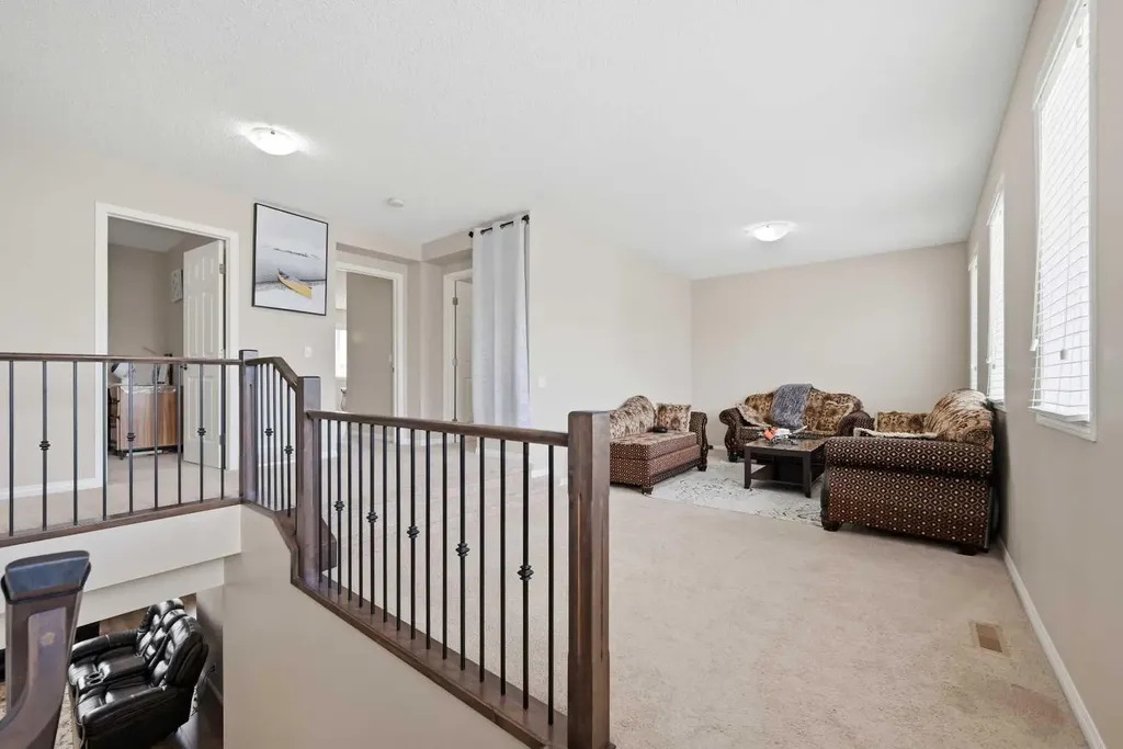 146 Windwood Grove SW Airdrie AB T4B 3S8