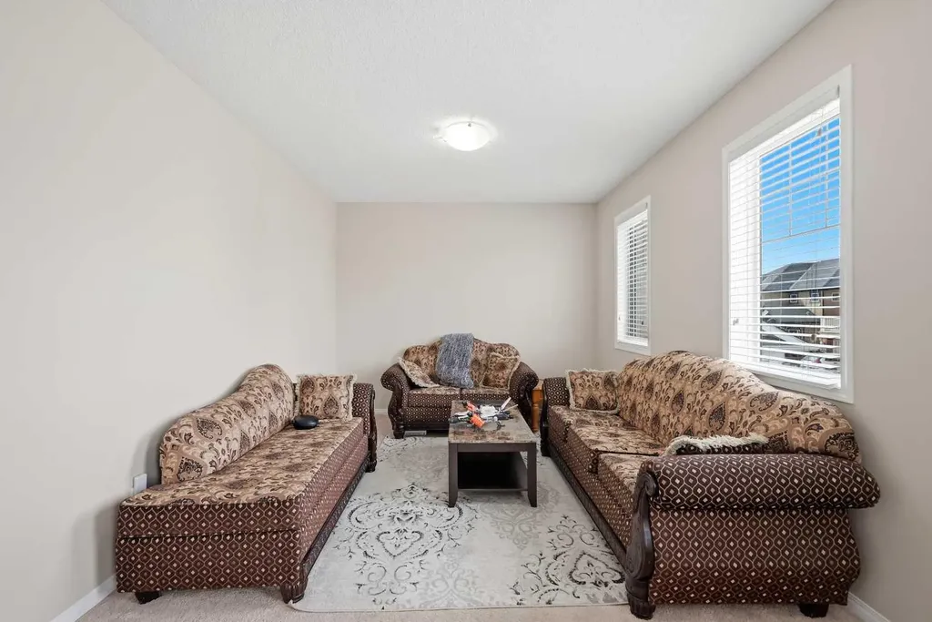 146 Windwood Grove SW Airdrie AB T4B 3S8