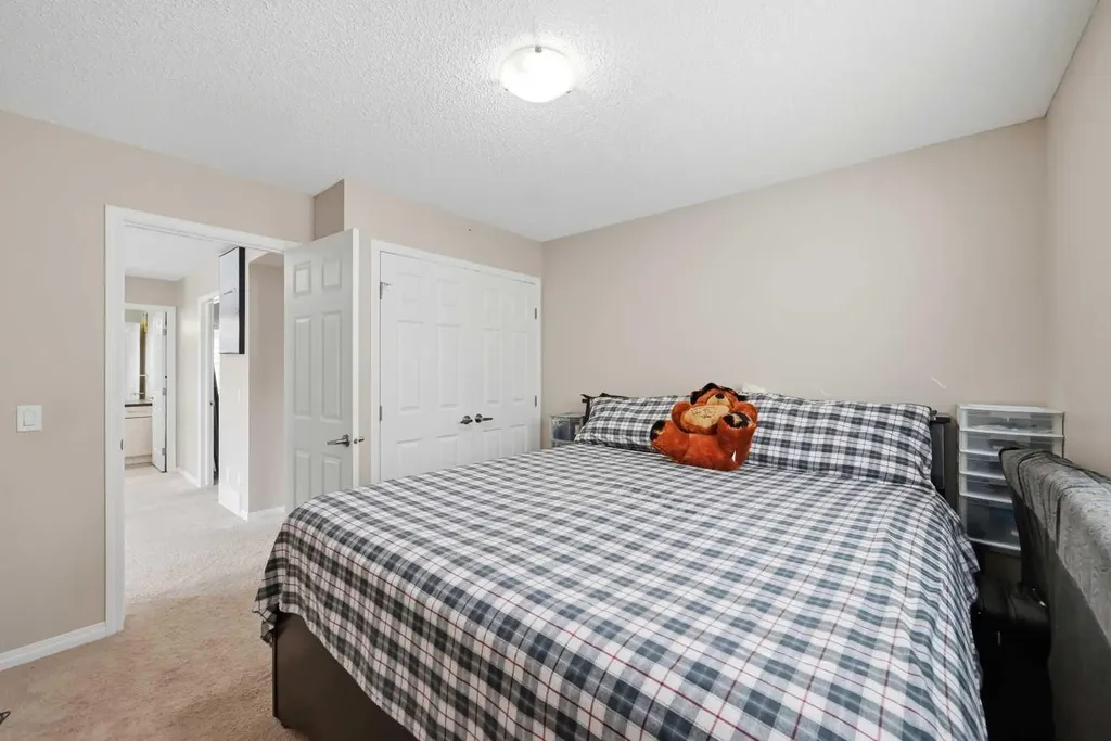 146 Windwood Grove SW Airdrie AB T4B 3S8