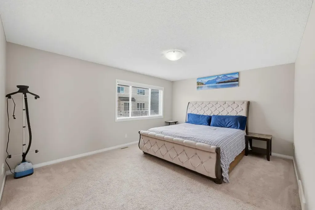 146 Windwood Grove SW Airdrie AB T4B 3S8