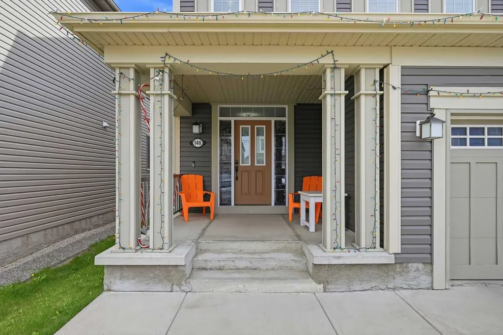 146 Windwood Grove SW Airdrie AB T4B 3S8