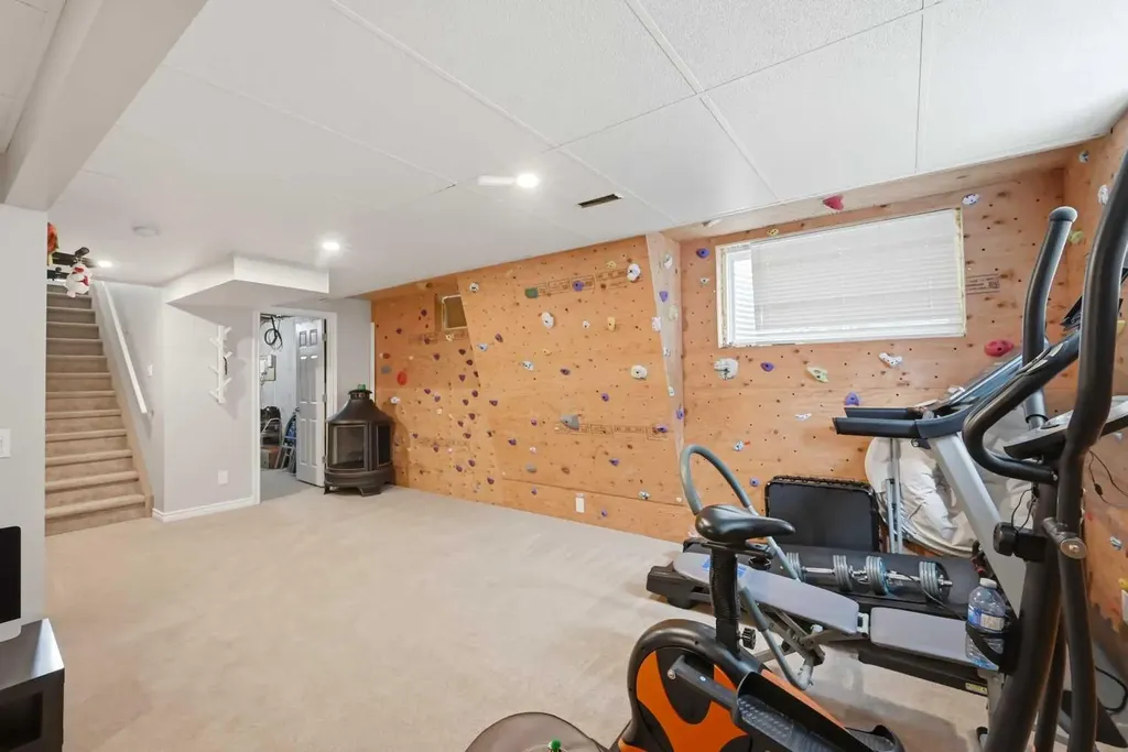 146 Windwood Grove SW Airdrie AB T4B 3S8