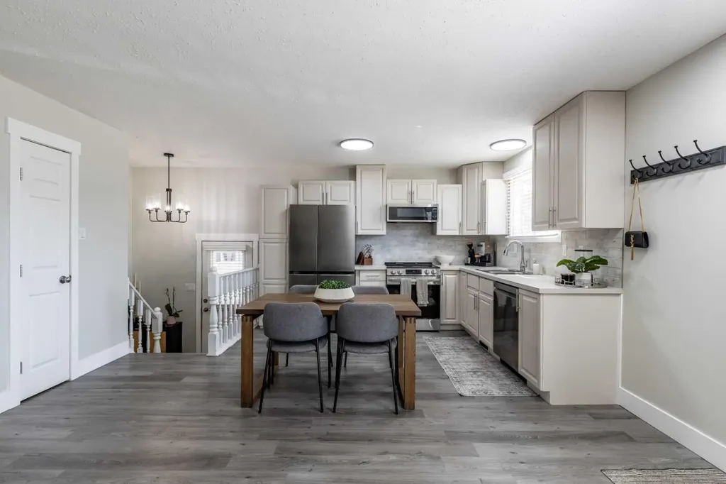 270 Shepherd Crescent SE Medicine Hat AB T1B 2K5