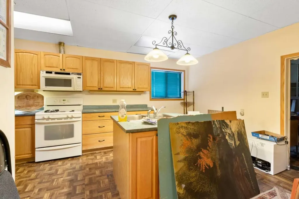 4907 51 Street Breton AB T0C 0P0