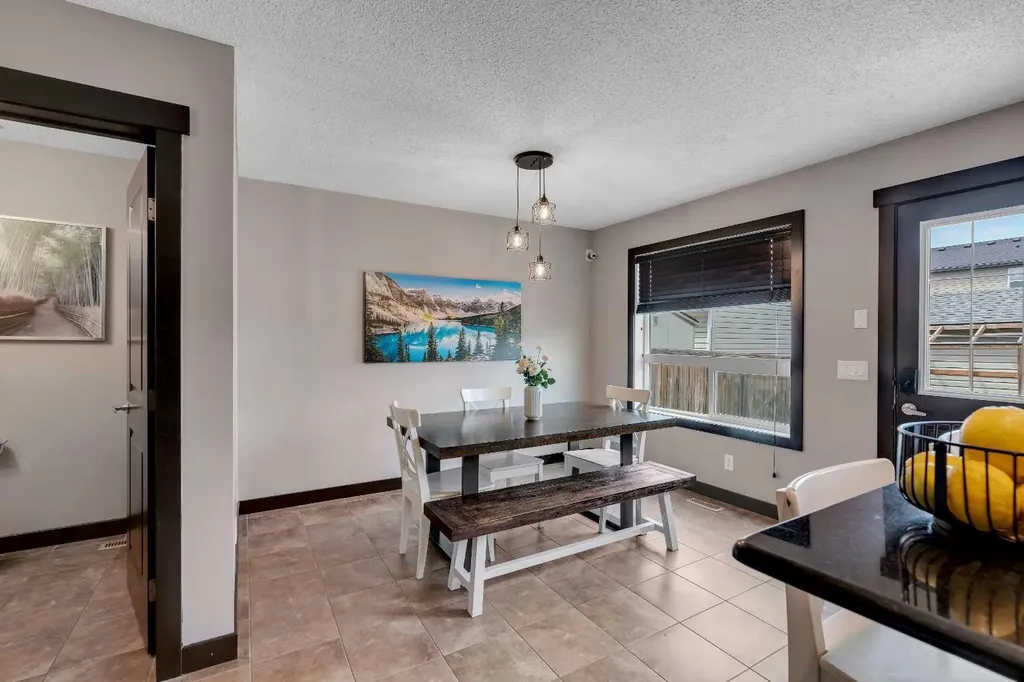 91 Panora Square NW Calgary AB T3K 0R3