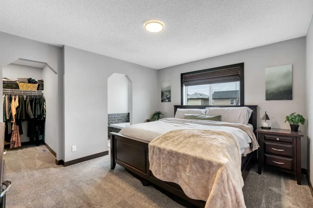 91 Panora Square NW Calgary AB T3K 0R3