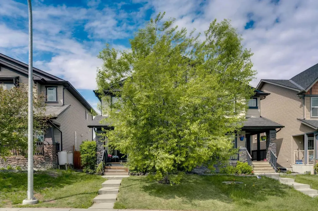 91 Panora Square NW Calgary AB T3K 0R3