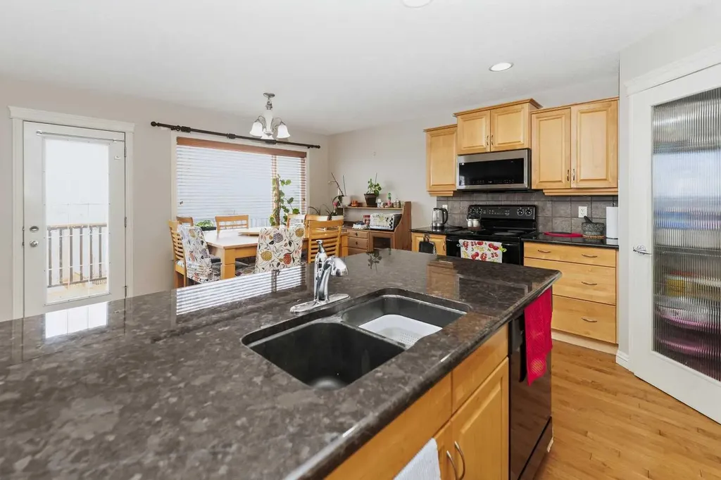 50 Panamount View NW Calgary AB T3K 0A6