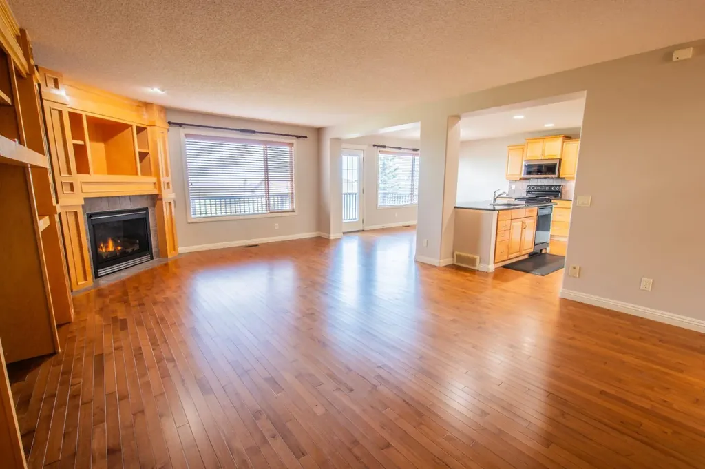50 Panamount View NW Calgary AB T3K 0A6
